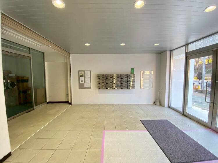 その他 館内は静寂な中が保たれており、管理が行き届いている印象を受けました。