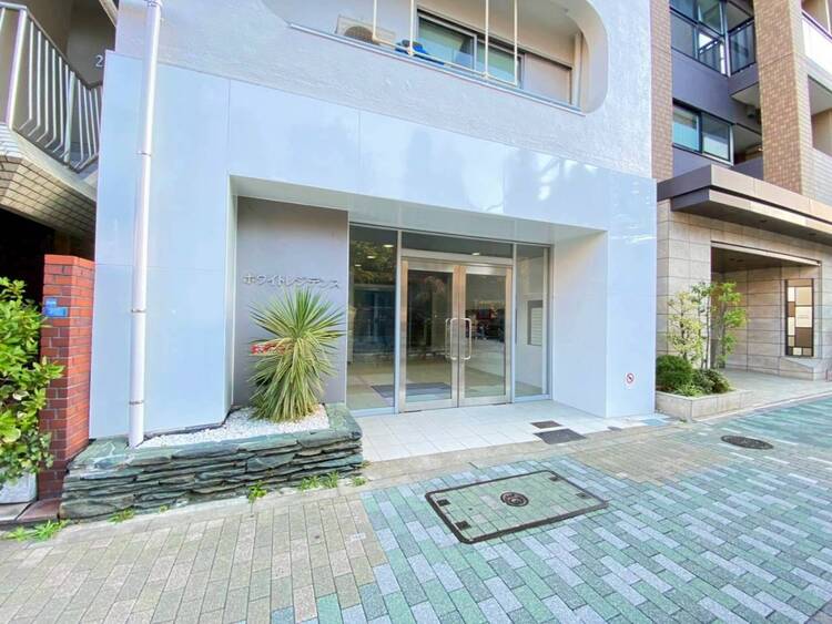 その他 上質感漂う玄関アプローチです。