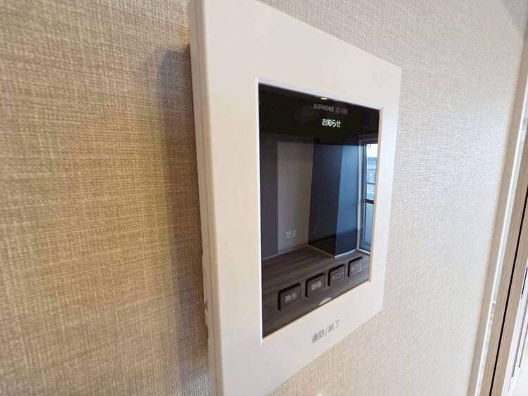 その他 誰が来てもわかる様にモニター付きインターホンを設置。