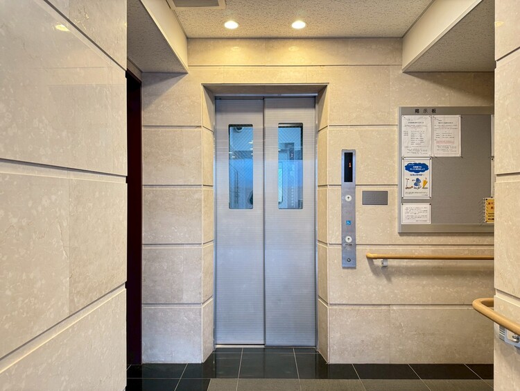 その他 エレベーター完備のため荷物が多くなっても安心。