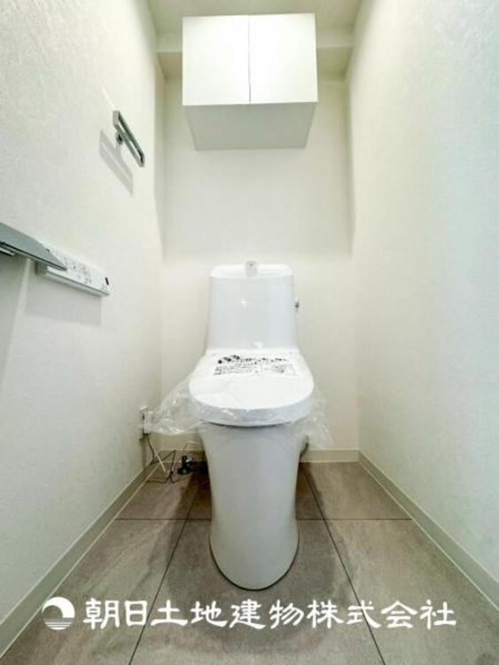 トイレ 【トイレ】大切な1人時間。寛ぎだけではない、快適な生活を送る為に必要なもの。毎日使う場所だから、より快適な空間に仕上げられています。