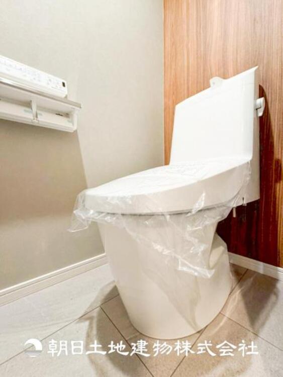 トイレ 【トイレ】大切な1人時間。寛ぎだけではない、快適な生活を送る為に必要なもの。毎日使う場所だから、より快適な空間に仕上げられています。