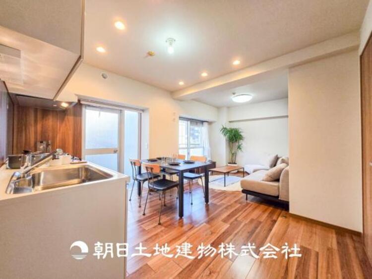 居間 【リビング】リビングで家族との時間、自分の時間を大切にできる空間を作りました。