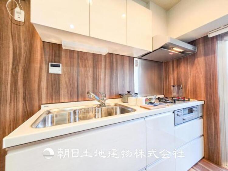 キッチン 【キッチン】毎日使う場所だからこそ、ストレスなく使えて、スムーズな家事ができる空間になっております。