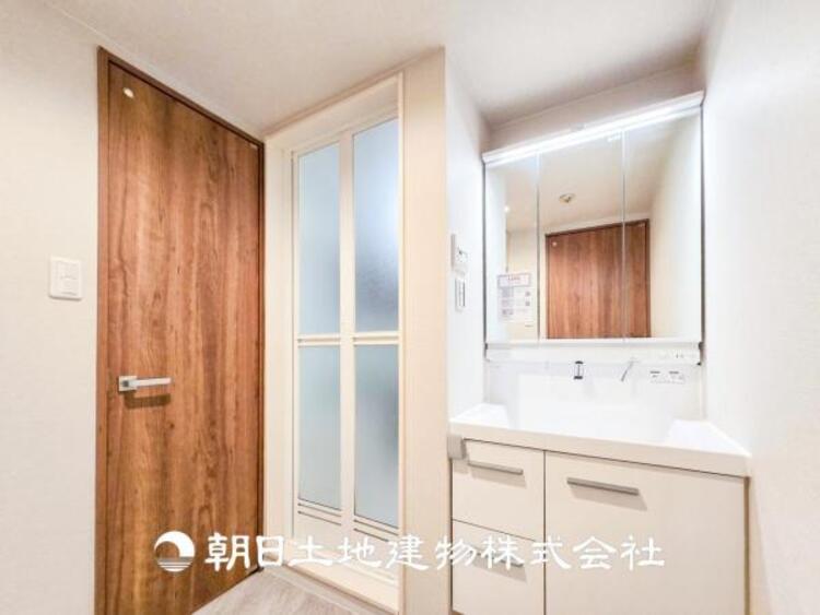 洗面 【洗面化粧台】慌ただしい1日が始まり、充実した1日の終わりを締めくくる洗面所。