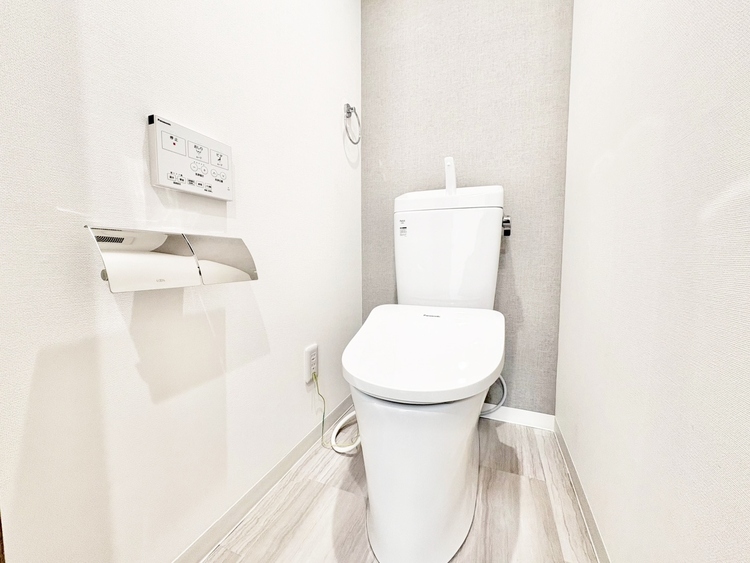 トイレ 暮らしの中のさりげないひとときの快適さにも、こだわりを、持って設備を配しております。