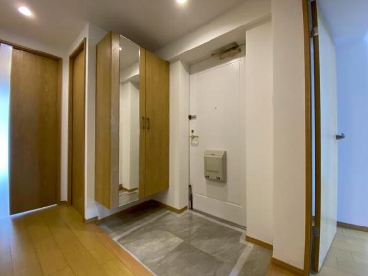 その他 広々とした玄関で大切なお客様をお出迎え。明るく気持ちの良い玄関は気持ちが盛り上がります。 