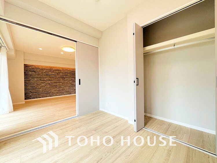 内装 1日の疲れを癒し、心地よく寛げるようゆったりとした広さをしています