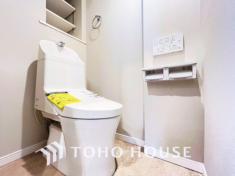 トイレ トイレには快適な温水洗浄便座付