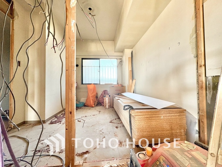 内装 【リフォーム途中】