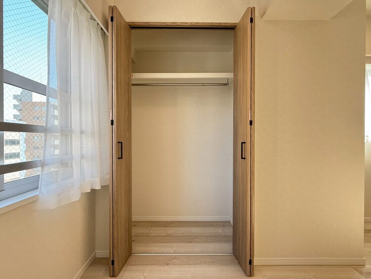 その他 収納スペースが付いていて、お部屋を広く使っていただけます。