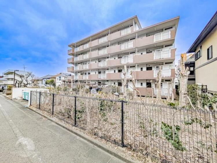 その他 毎日のお散歩も楽しく緑に恵まれた静かな住環境となります！！！伸び伸びスローライフを叶えてくれる物件！自然豊富な季節の移ろいを身近に感じられる環境は空間に彩りを添えておしゃれな住空間を作り上げます！