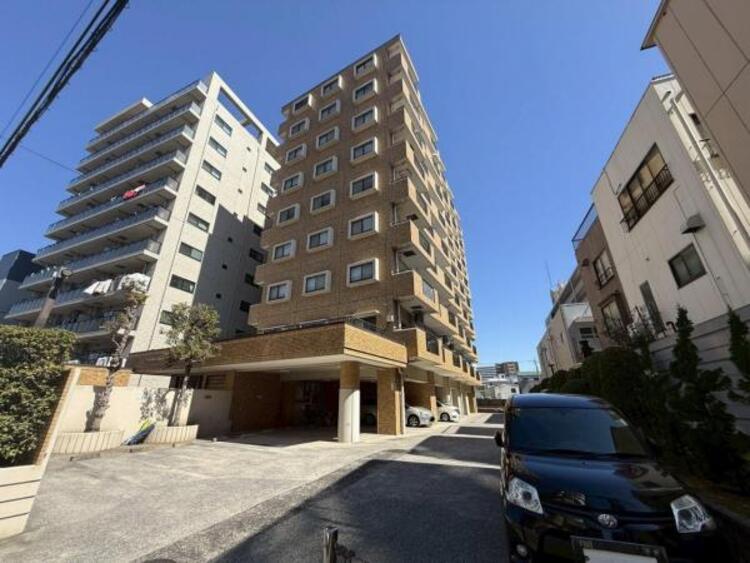 外観 家の良し悪しだけではなく周辺環境も重要なポイントとなります！ご案内時に周辺環境もご案内いたします！流行に左右されず将来にわたって価値が継続する佇まい！良好な住環境が保たれたエリアで新生活を過ごせます