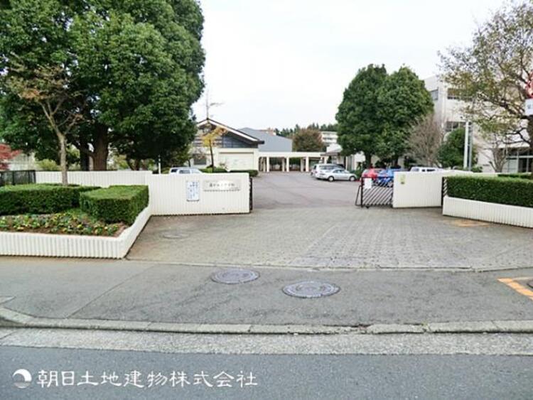 周辺 義務教育学校霧が丘学園550ｍ