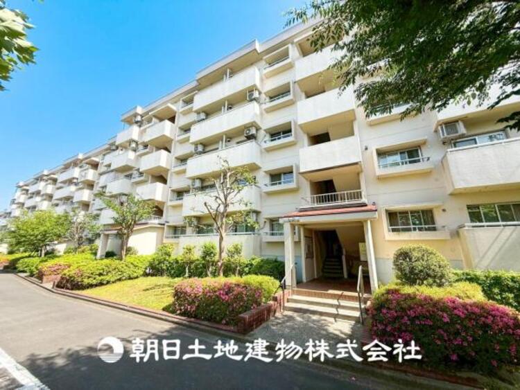 外観 【外観写真】その家から感じられる、気品・上質・重厚感・極細やかさ、そのすべては見た者に安らぎを与える特別な空間です。ここに住むからこそ意味がある。すべての（始まり）をここから迎えましょう。
