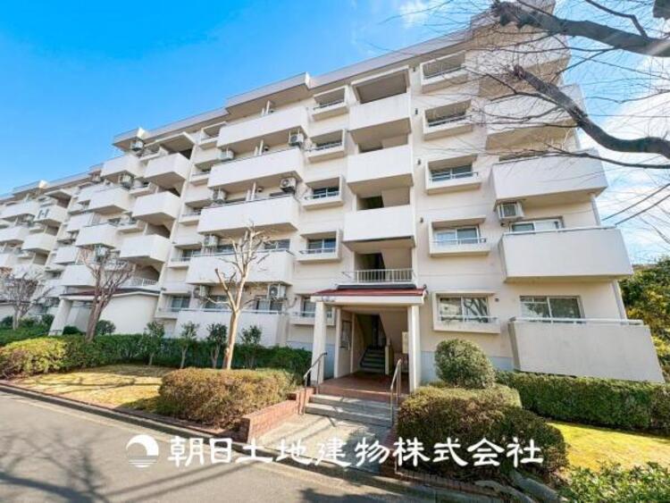 外観 【外観写真】特別な空間はたくさんの光を浴び、風を感じ、暮らしの時間を豊かにしてくれます。