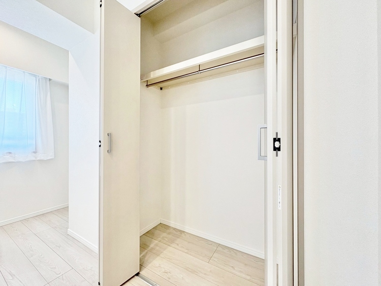 収納 居室にはクローゼットがあり、荷物もスッキリ収納して快適にお過ごしいただけます。