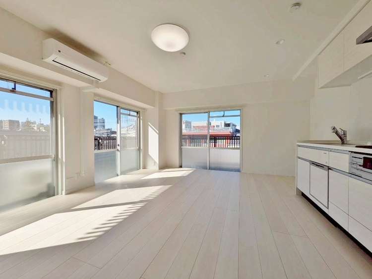 居間 「空間が織り成すひとつ先の住み心地」を演出します。