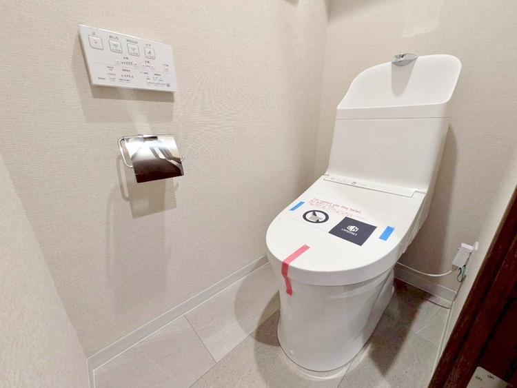 トイレ 暮らしの中のさりげないひとときの快適さにも、こだわりを、持って設備を配しております。