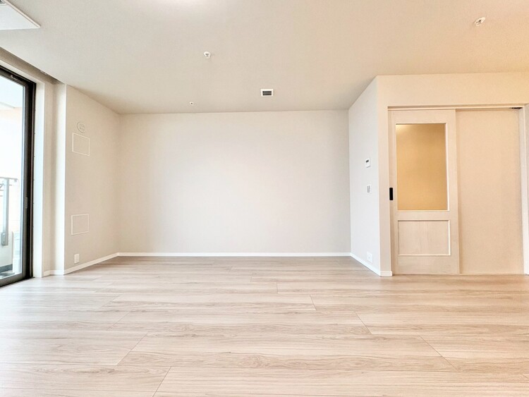 居間 快適に過ごす毎日を求めて、暮らしの中でご自身の「マイホーム」に創り上げてください。