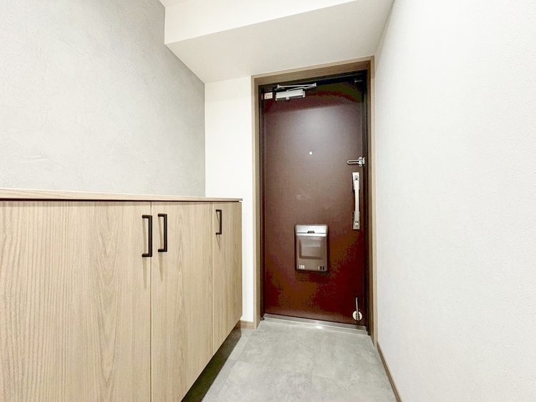 玄関 シューズボックスを完備した玄関です。