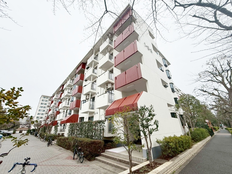 外観 資料には掲載していない情報が、現地にはたくさんあります。是非一度、現地をご確認ください。