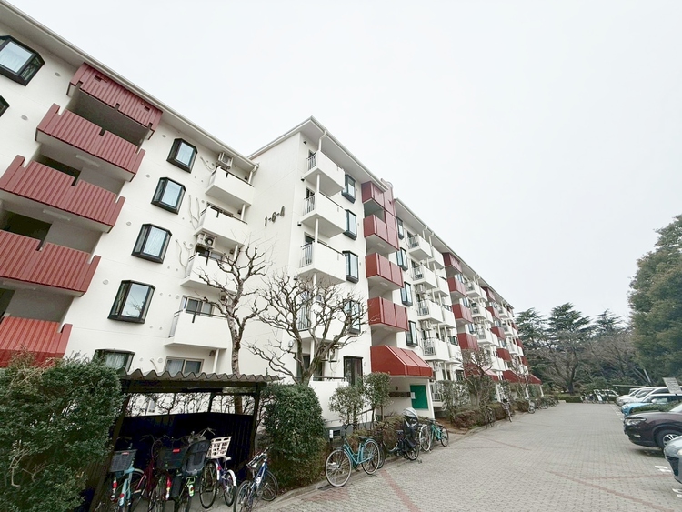 外観 現地に足をお運びいただいた際には、周辺散策などをお勧めいたします。