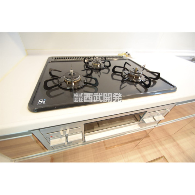 設備 グリル付き３口ガスコンロ