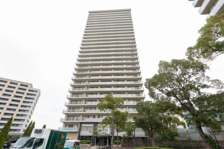 外観 凛とした落ち着いた佇まいの邸宅。お友達などが遊びに来た時も自慢したくなる外観デザインです。 