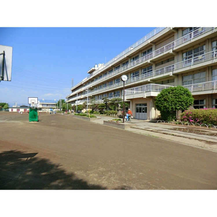 周辺 山田小学校(約1170m)