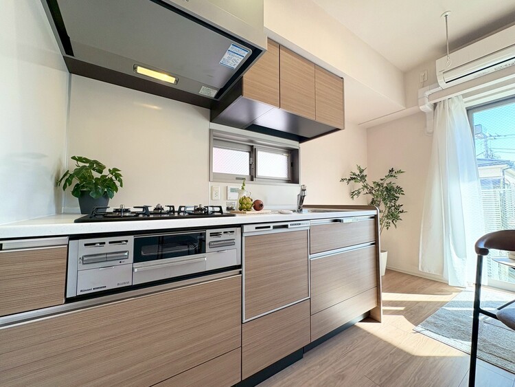 その他 開放感のあるキッチンスペース。調理をしながら、会話も弾みそうですね。