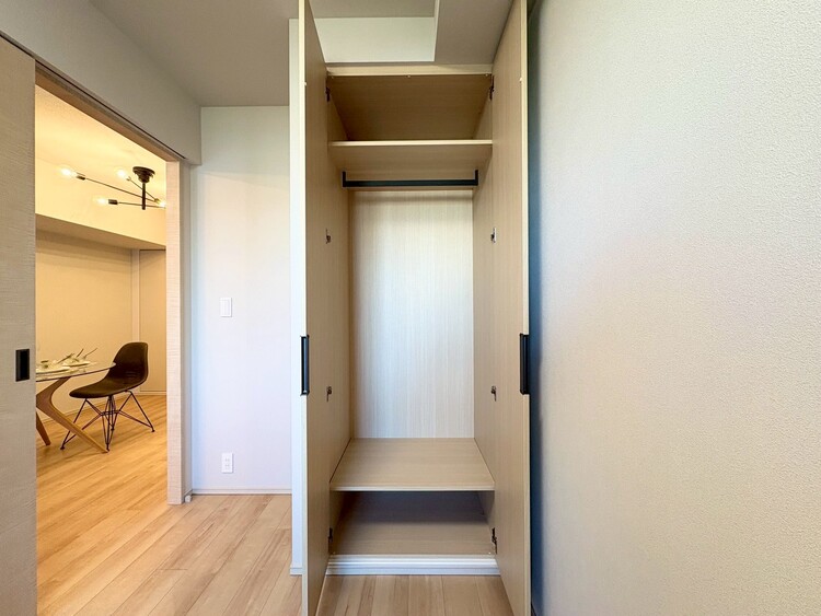 その他 収納スペースが付いていて、お部屋を広く使っていただけます。