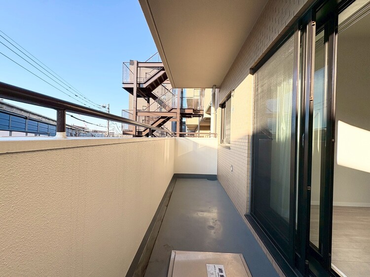 その他 朝の澄んだ空気や、夕方に吹く清々しい風を感じられるバルコニー。