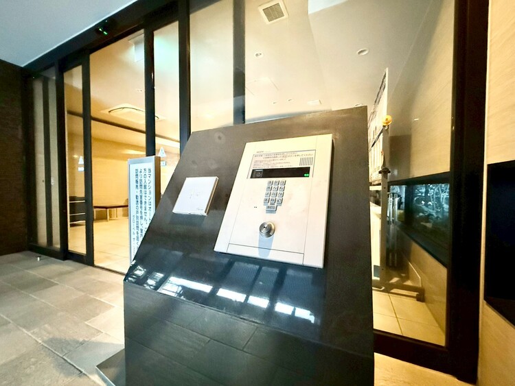 その他 誰が来てもわかる様にモニター付きインターホンを設置。