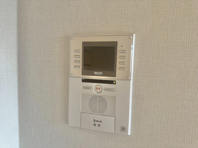 その他 誰が来てもわかる様にモニター付きインターホンを設置。