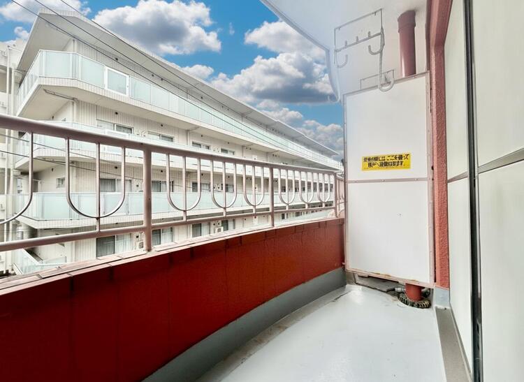 その他 朝の澄んだ空気や、夕方に吹く清々しい風を感じられるバルコニー。