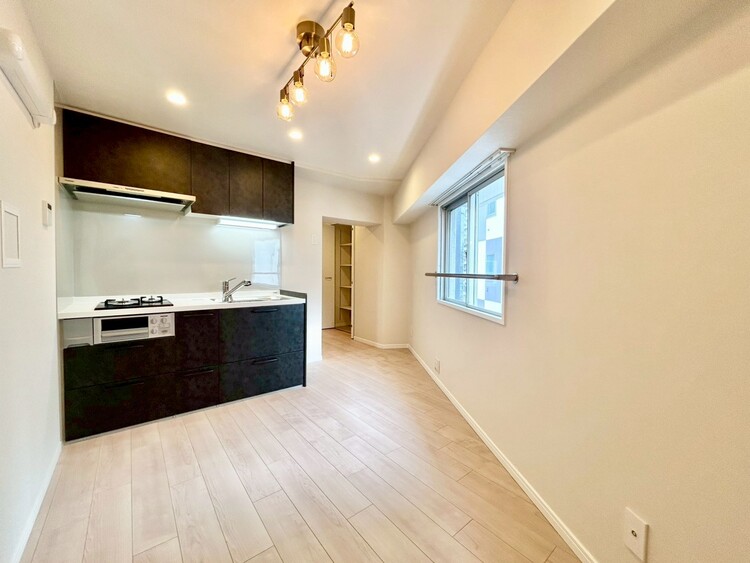 その他 清かで艶やかな時間をもたらしてくれる室内です。