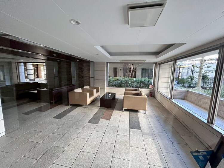 その他 館内は静寂な中が保たれており、管理が行き届いている印象を受けました。