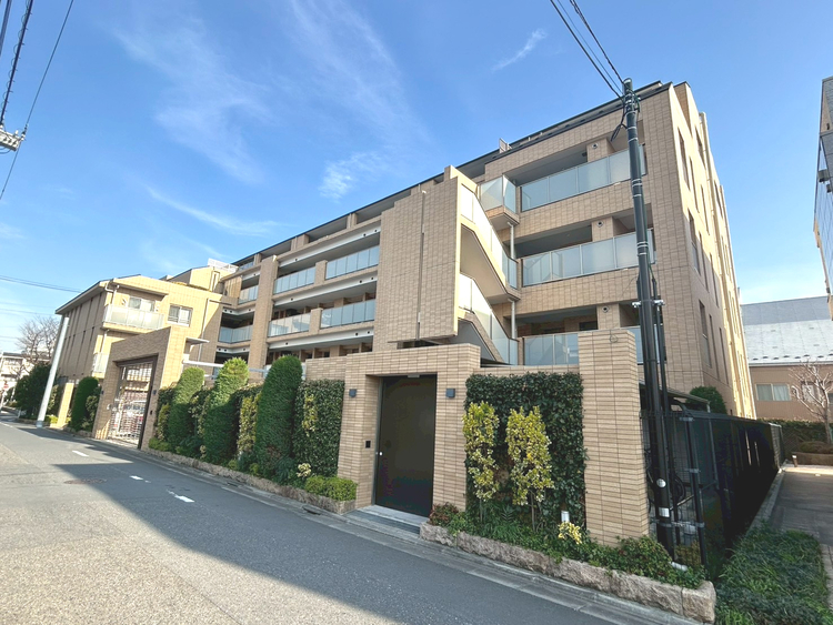 その他 飽きのこないシンプルモダンな外観です。