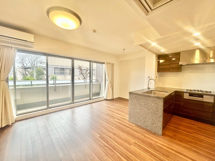 その他 通風・採光に優れ、心地よい光と風が溢れています。