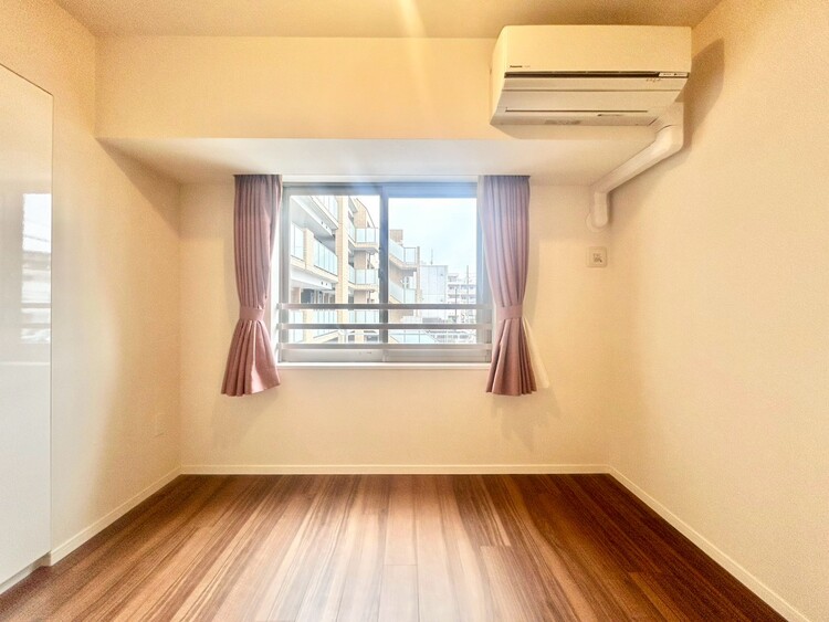 その他 清かで艶やかな時間をもたらしてくれる室内です。