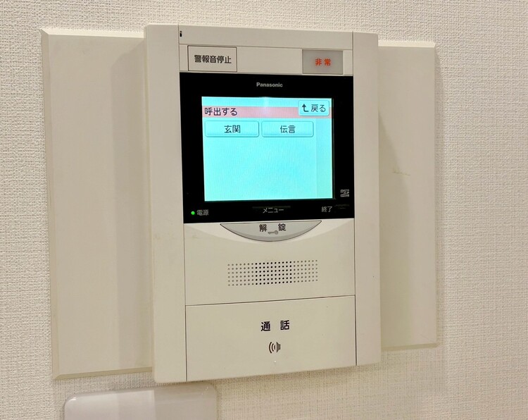 その他 誰が来てもわかる様にモニター付きインターホンを設置。