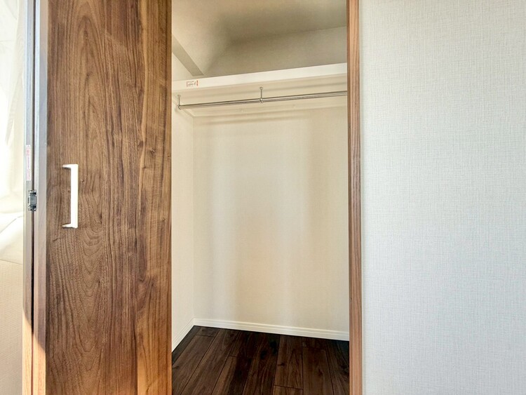 その他 収納スペースが付いていて、お部屋を広く使っていただけます。