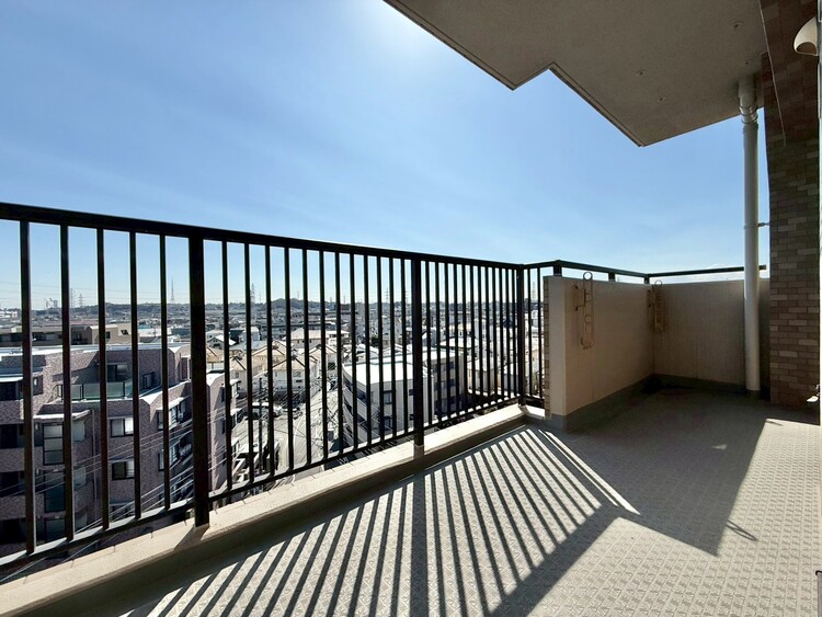 その他 朝の澄んだ空気や、夕方に吹く清々しい風を感じられるバルコニー。