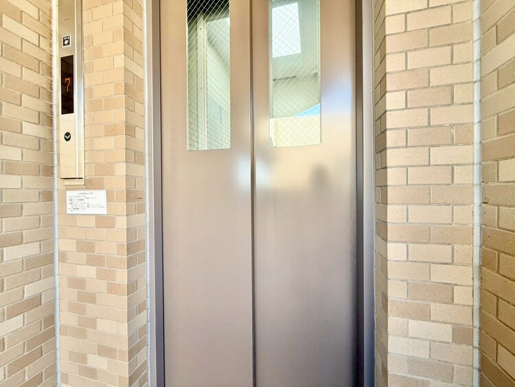 その他 エレベーター完備のため荷物が多くなっても安心。