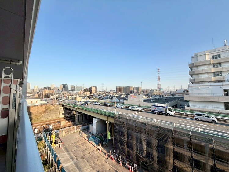 その他 眺望や窓からの景色が良いと、家で過ごす時間も快適です。