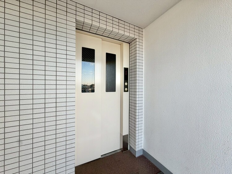 その他 エレベーター完備のため荷物が多くなっても安心。