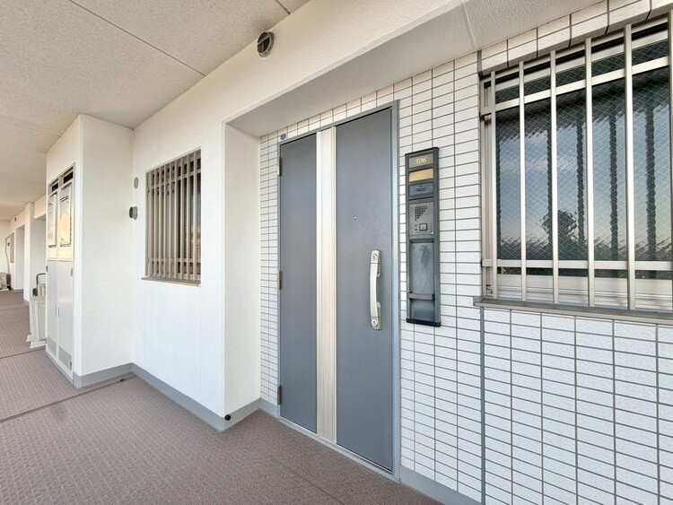 その他 清潔感のある落ち着いた雰囲気の玄関です。