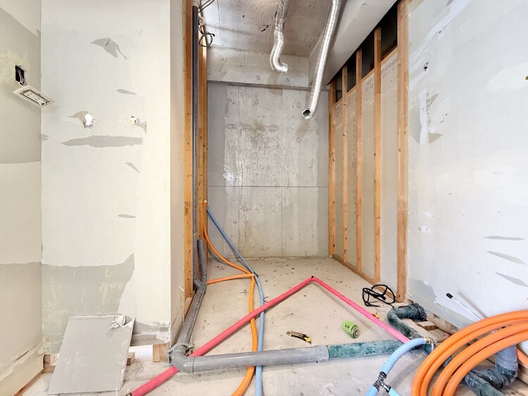 その他 十分な広さの脱衣所。