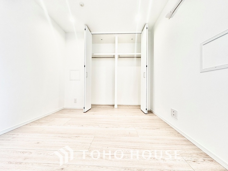 収納 【a closet full of dreams】しまいきれない思い出はクローゼットに。いつでも取り出せる広さが生活を彩る。